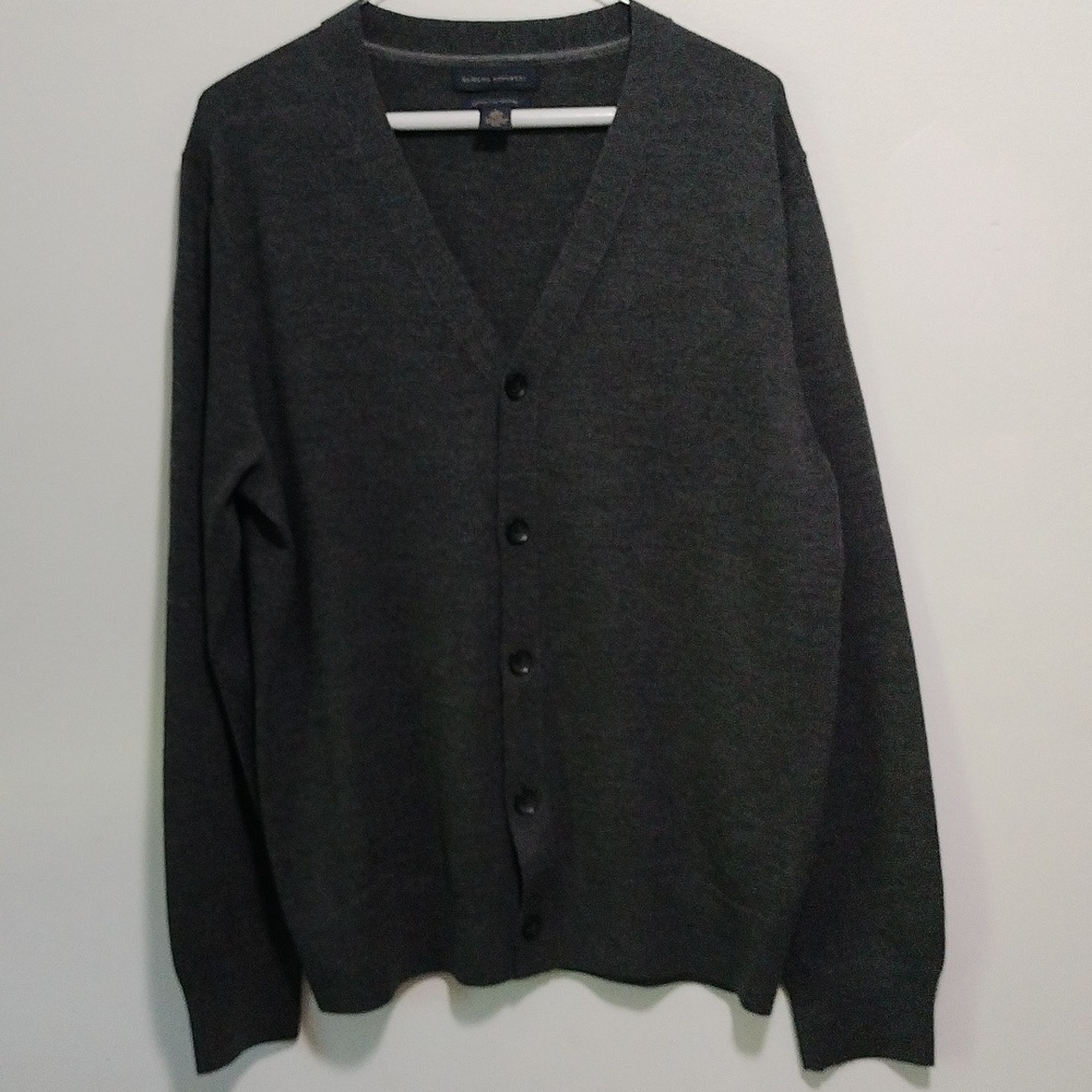 Banana Republic button down V neck sweater size L